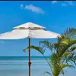 L\'Edenroc Shelby Samui Beach Resort